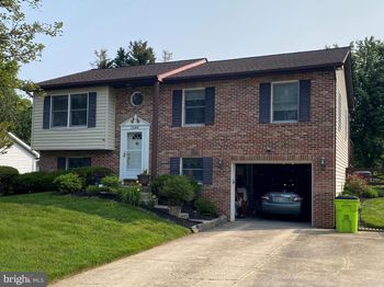 1544 Fountain Glen