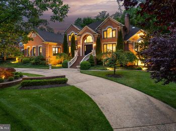 1102 Mill