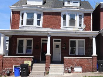 320 Maclay