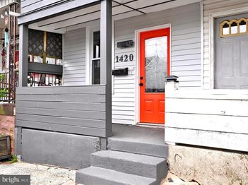 1420 Walnut