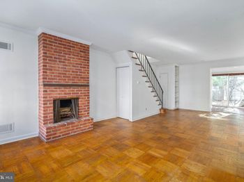 2304 Waverly
