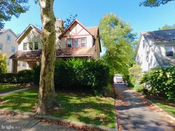 813 Elkins