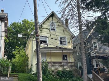 312 Howard