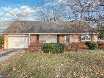 385 Edgewood
