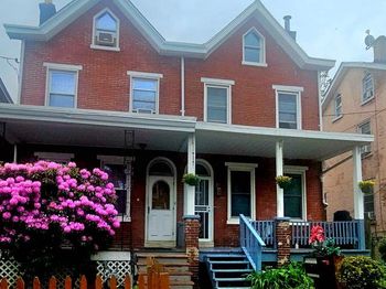 1110 Sixth