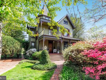 3911 Prospect