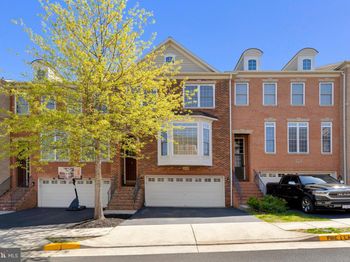 42076 Byrnes View
