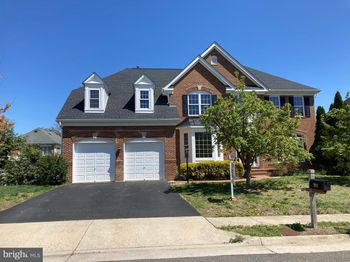 3803 Bell Manor
