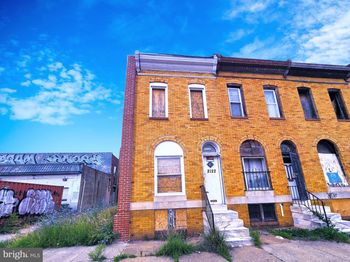 2122 North