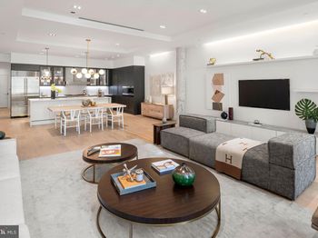 2110 Walnut
