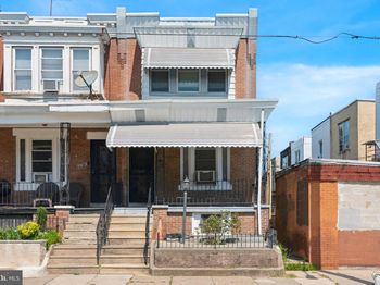 5611 Larchwood