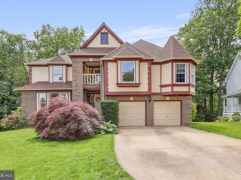 10217 Grovewood