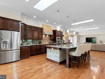 2312 Velvet Ridge