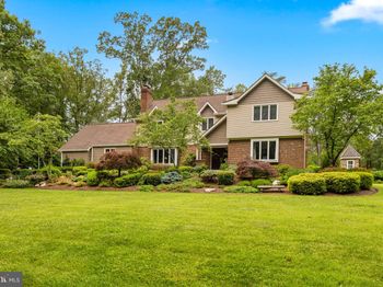 7950 Woodland Hills