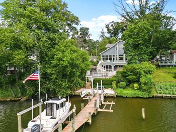 734 Oak Grove