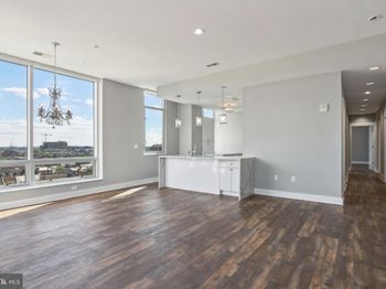 1101 Locust