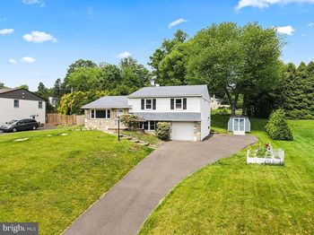 279 Fairhill
