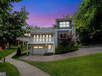 2809 Linden