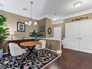 521 Creekside