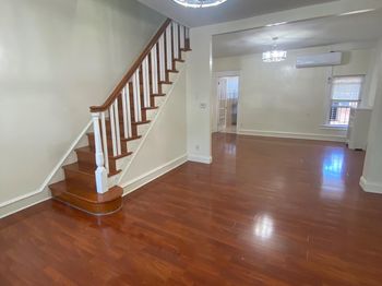 712 Mayfair