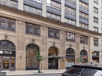 1425 Locust