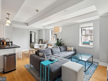 1701 Locust