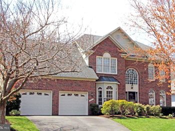 13840 Laurel Rock