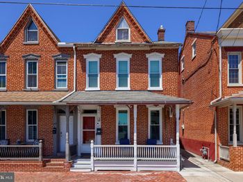 731 Locust
