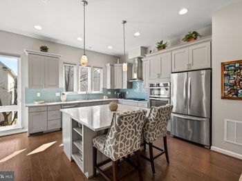 108 Cambria