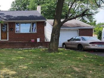 3303 Glenrose