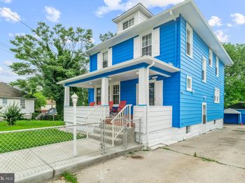 3905 Annapolis