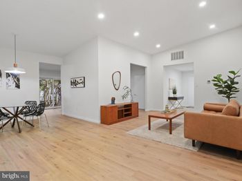 1544 Hiddenbrook