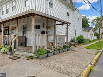 301 Broad