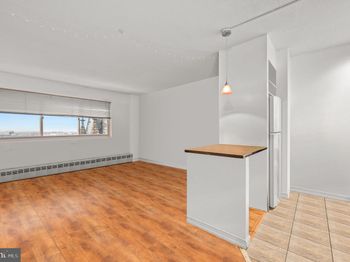 2101 Chestnut