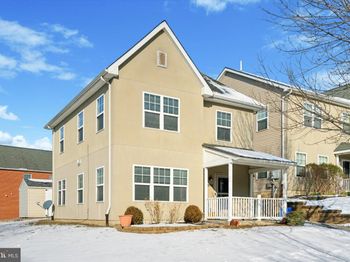 3711 Palisades