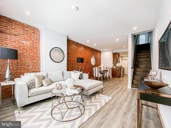 2222 Bancroft
