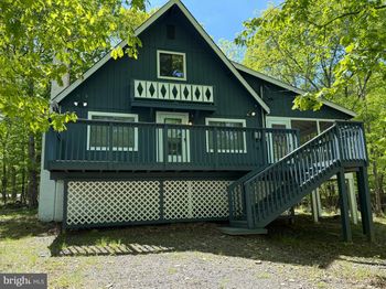 3176 Cherry Ridge
