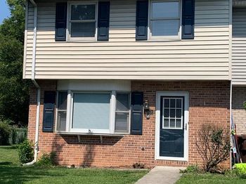 14879 Robinhood Circle