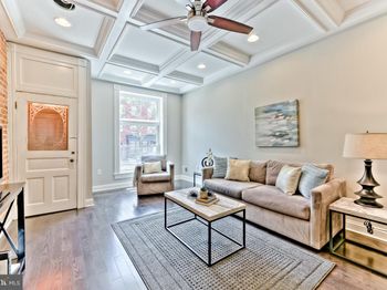 2926 Hudson