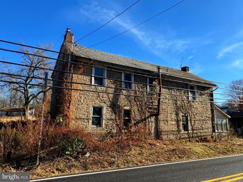2804 Route 212
