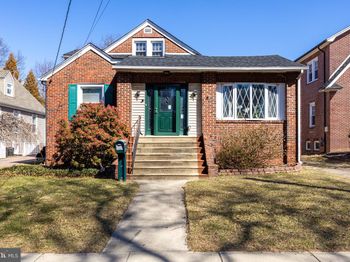 813 Amherst