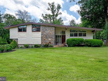 447 Clairemont Rd