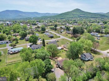 140 Wayland