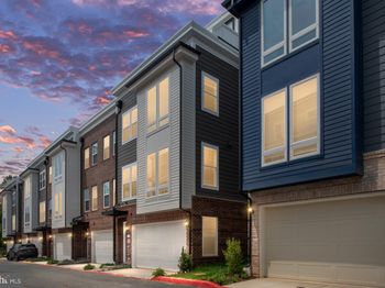 10584 Red Oak