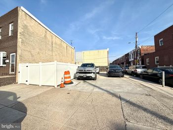 2211-2213 3rd