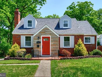 3305 Belleview
