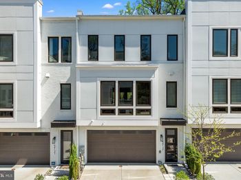 3717 Glenmoor Reserve