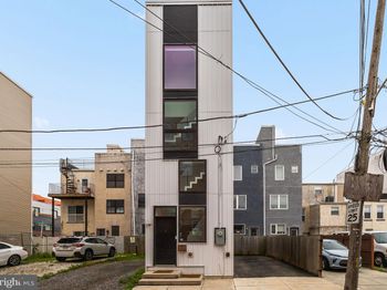 2710 Harper