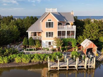 1709 Bay Shore
