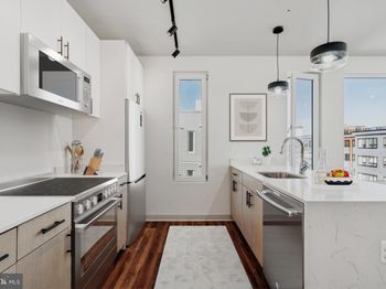 4240 Chestnut